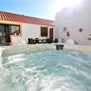  Hébergement de vacances - Mar - Private Outdoor Jacuzzi - Wifi & Airco - By Bedzy